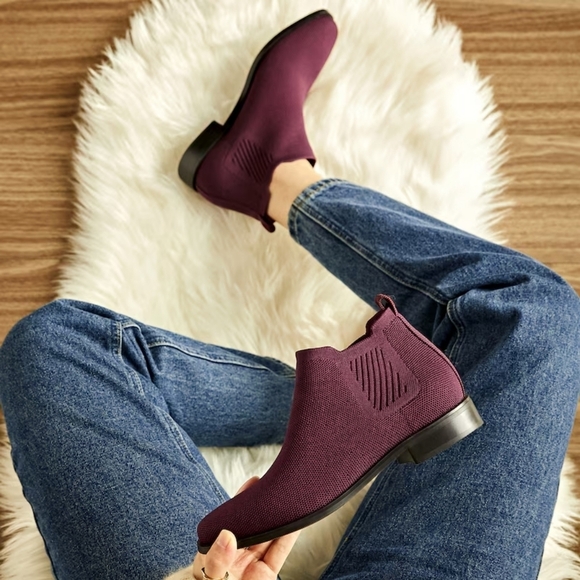 Vivaia Ryan Chelsea Ankle Boots - Picture 3 of 7